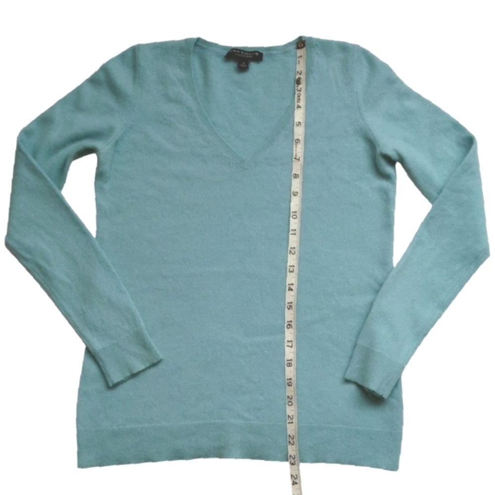 ANN TAYLOR Women's V-Neck Cashmere Sweater Aqua Blue Size M - Picture 5 of 7